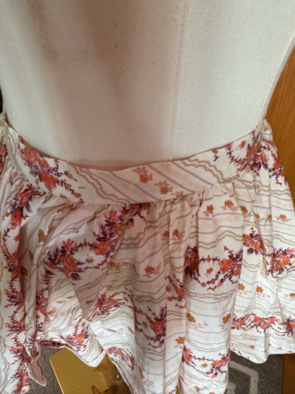 NWOT Free People Gaia printed skirt. Size smal - Picture 9 of 11
